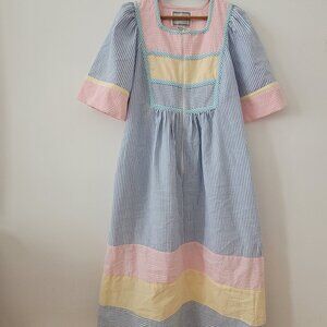Vintage House Dress-Medium